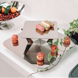 Kara square display in 18/10 stainless steel