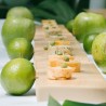 Plateau REGLETTE L en Mélamine Effet Bois – 40 x 10 x 2,3 cm -  Présentation stylée et originale pour buffets professionnels